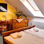Birdie & Wellness Guest house 3*